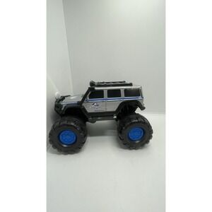 JURASSIC WORLD DOMINION 2013 MERCEDES-BENZ G 550  DIE-CAST MONSTER‎ TRUCK 1:24